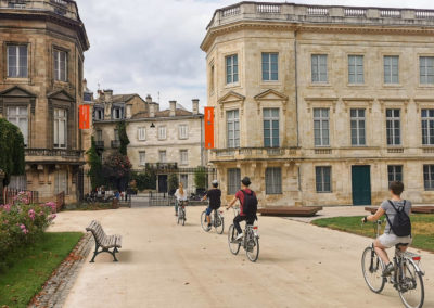 Monsieur Bacchus - Balade à vélo à Bordeaux